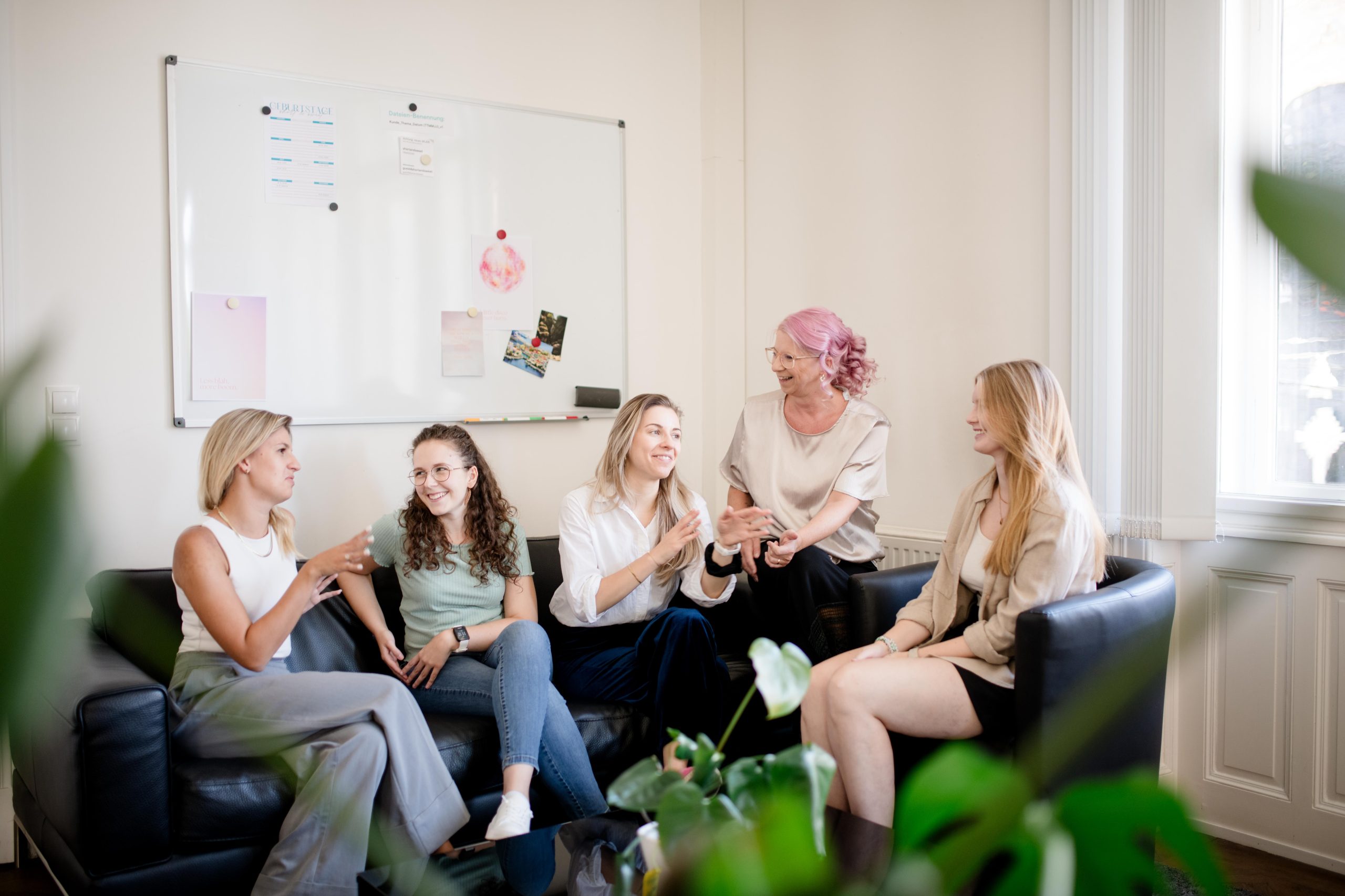 Das Team der Agentur Short & Sweet in Graz – Experten für Social Media, PR und Content Creation.